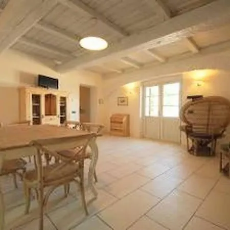 Gardens, Pool, Jaccuzzi Spoleto-poolside-slps 20 1 Hour To Rome *