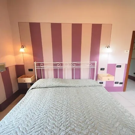 Gardens, Pool, Jaccuzzi Spoleto-poolside-slps 20 1 Hour To Rome *